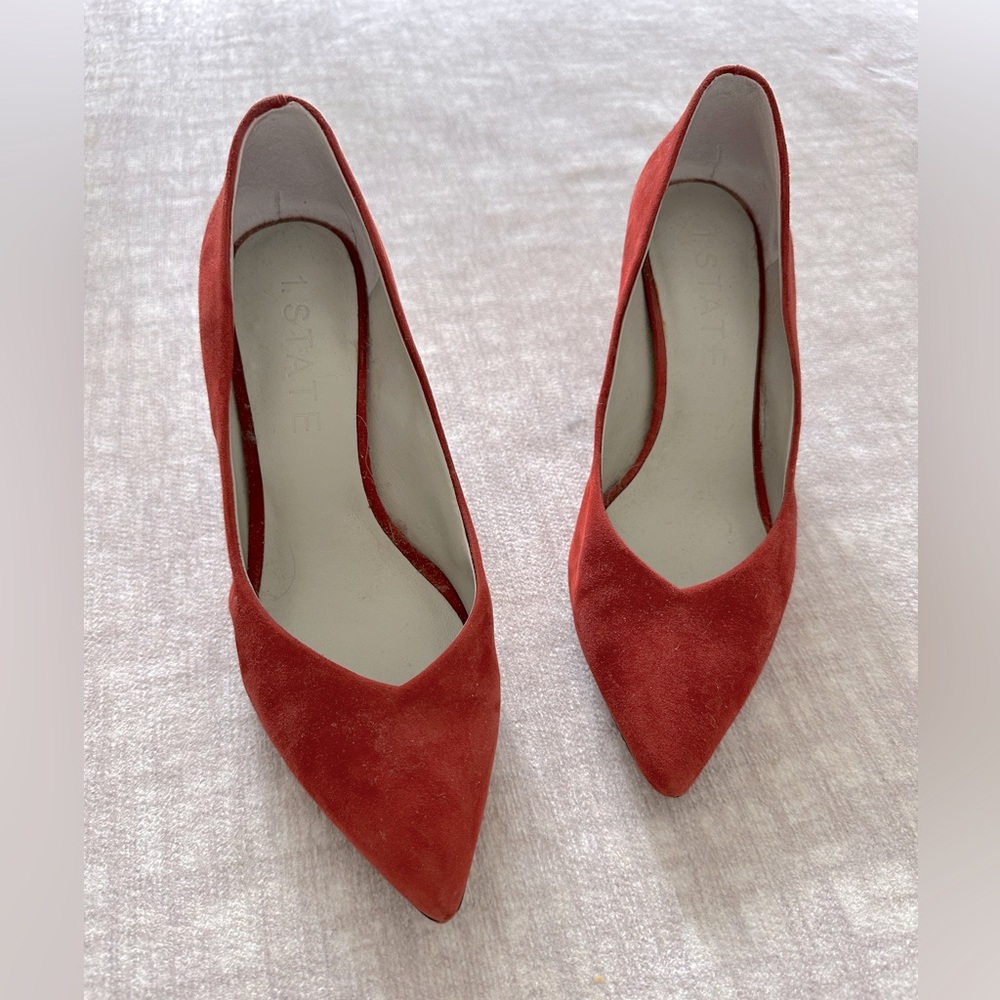 Elegant Red Suede Women's Pumps